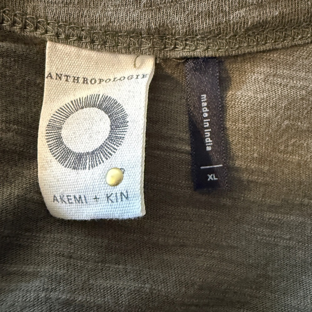 Anthropologie Akemi + Kin Embroidered Boho Henley Top XL - Picture 8 of 11